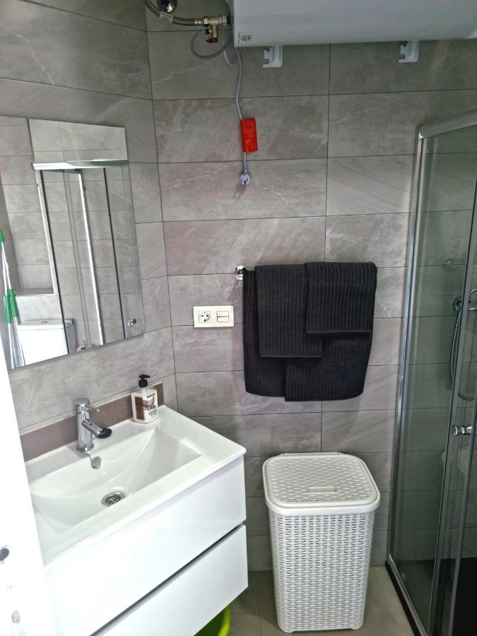 Apartamentos Elemar Free Luggage Storage 말라가 외부 사진