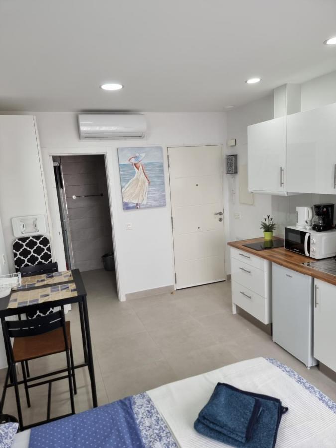 Apartamentos Elemar Free Luggage Storage 말라가 외부 사진