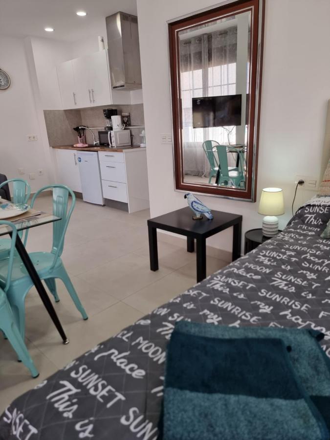 Apartamentos Elemar Free Luggage Storage 말라가 외부 사진