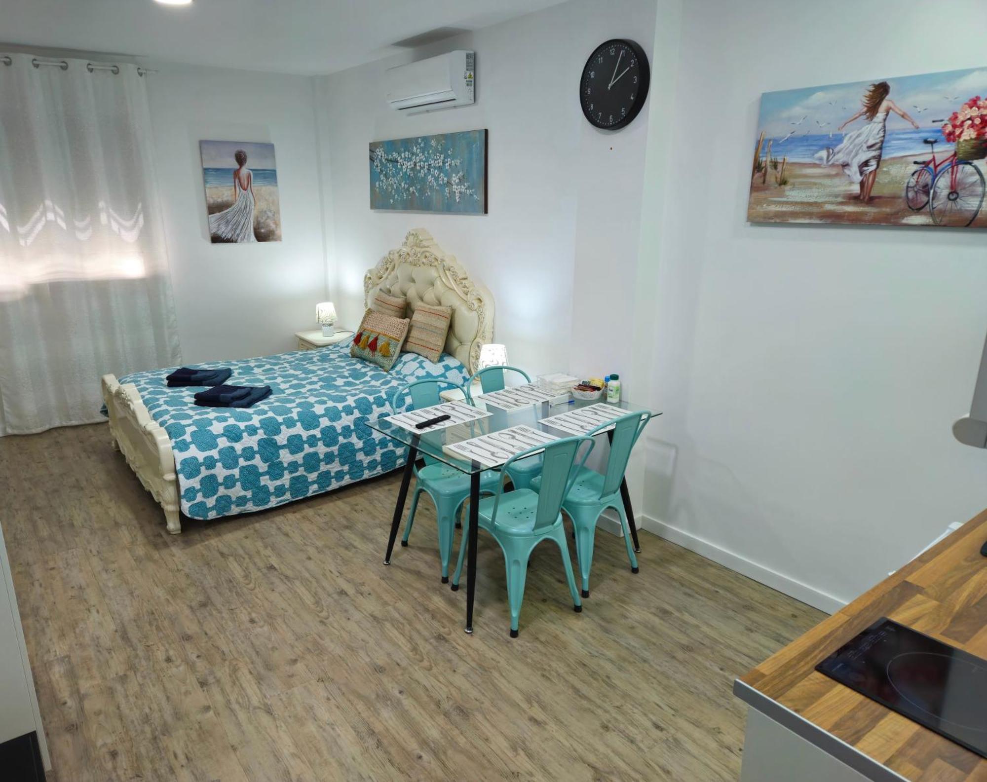 Apartamentos Elemar Free Luggage Storage 말라가 객실 사진